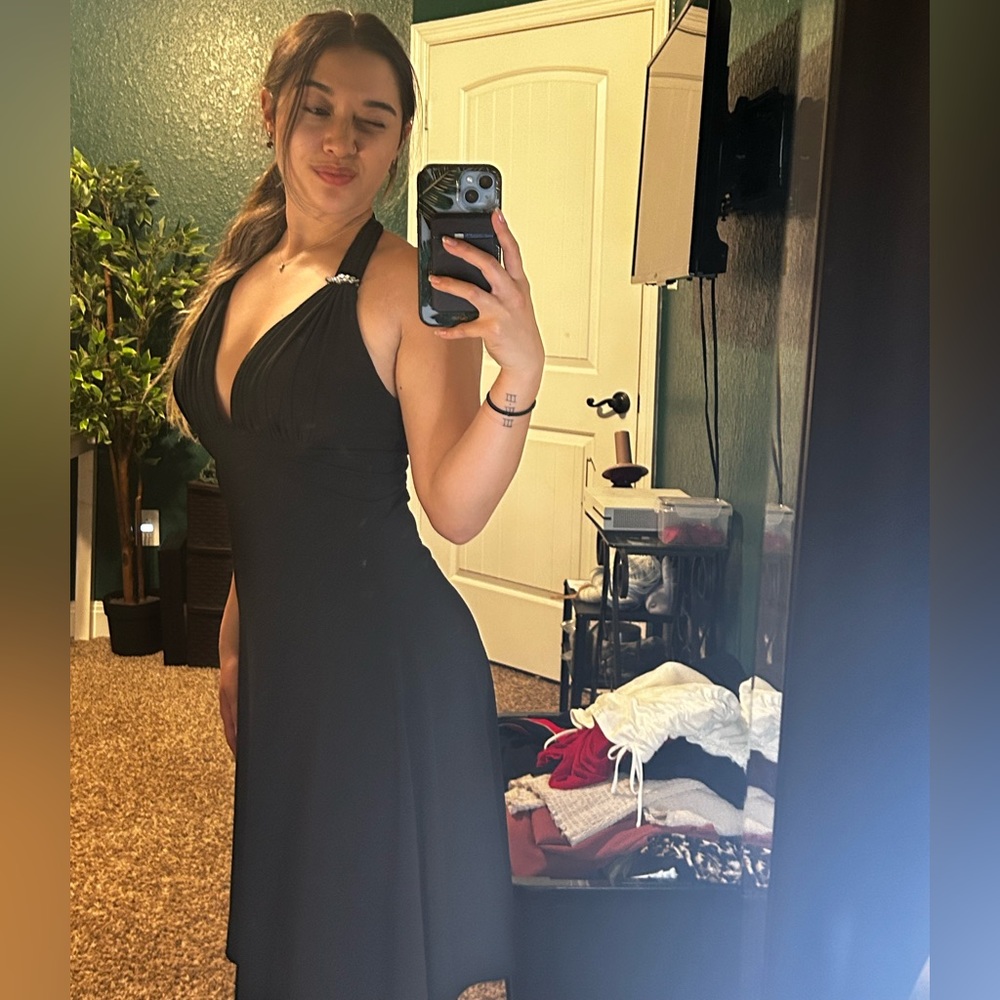 Size 6 dress by Betsy & Adam by Linda Bernell.
